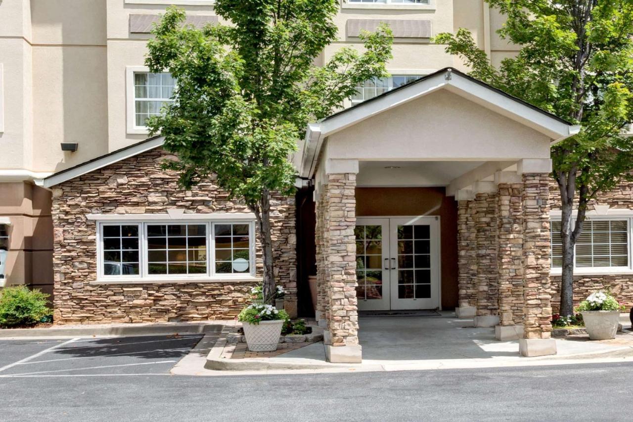 Microtel Inn & Suites By Wyndham Perimeter Center Sandy Springs Exterior foto